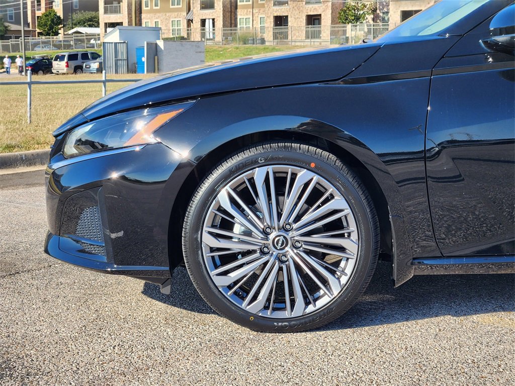 New 2025 Nissan Altima 2.5 SL image 6