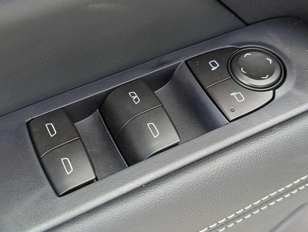 New 2026 GMC Terrain Elevation w/ Black Edition AWD/4WD image 38