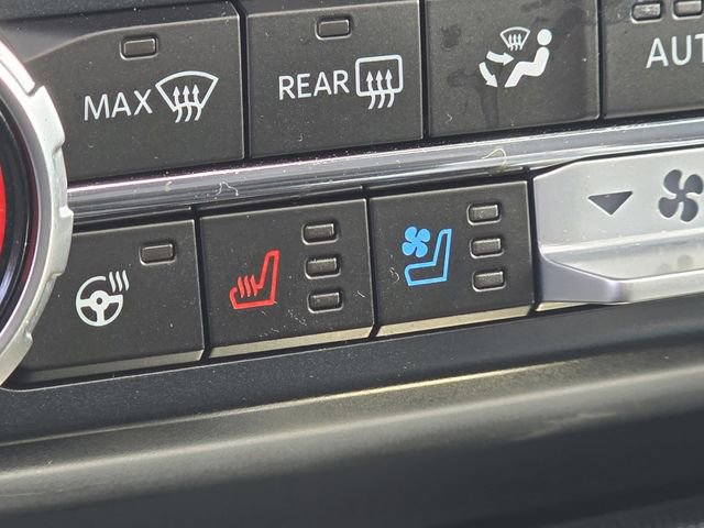 Used 2025 Ford F150 Lariat w/ Equipment Group 501A Mid image 24