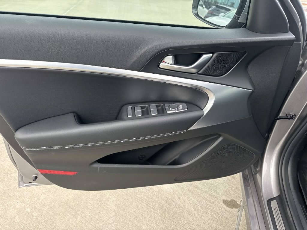 New 2026 Genesis G70 2.5T RWD image 21