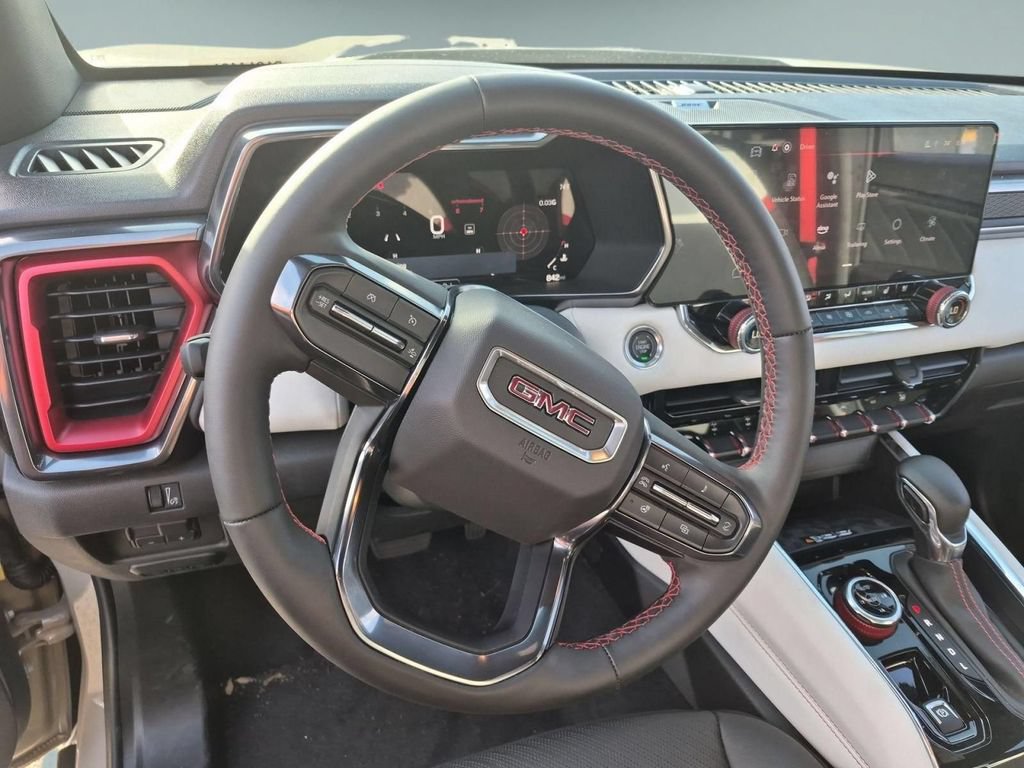 Used 2023 GMC Canyon AT4X w/ Edition 1 AWD/4WD image 11