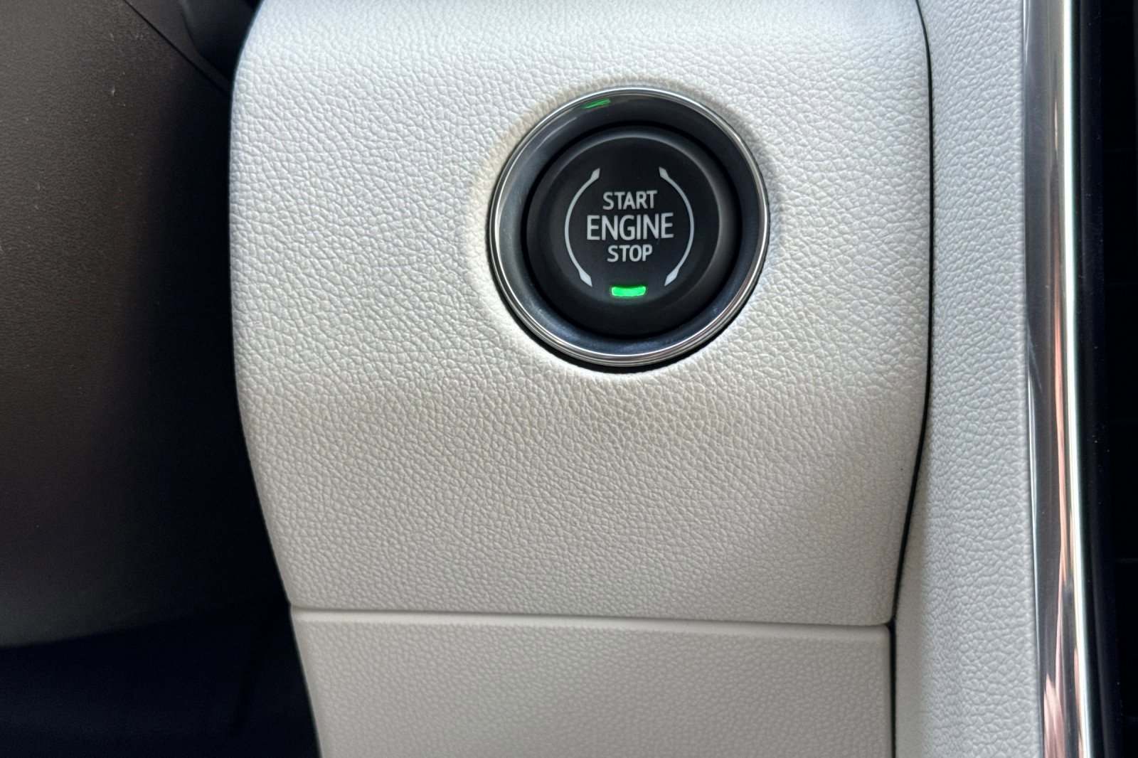 New 2026 GMC Acadia Denali w/ Super Cruise Package image 25