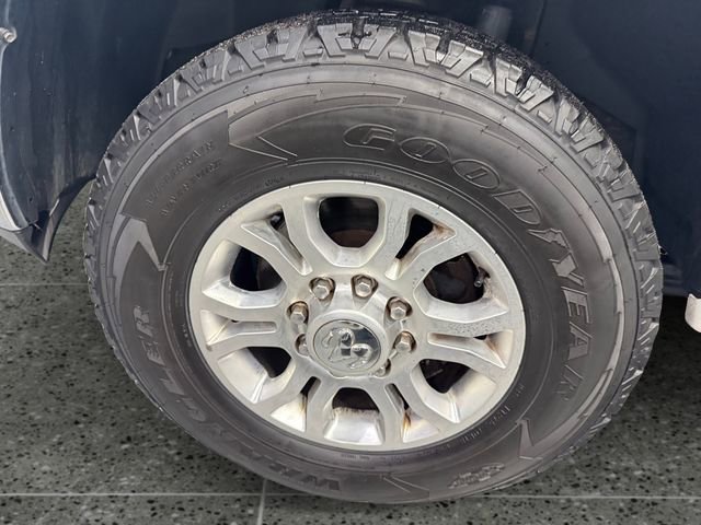 Used 2018 RAM 2500 Laramie w/ Protection Group image 24