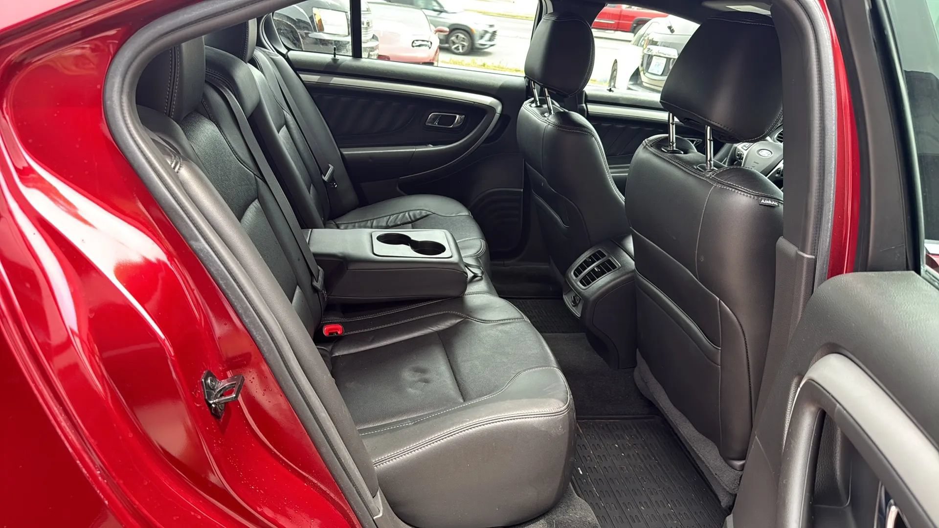 Used 2017 Ford Taurus SEL FWD image 21