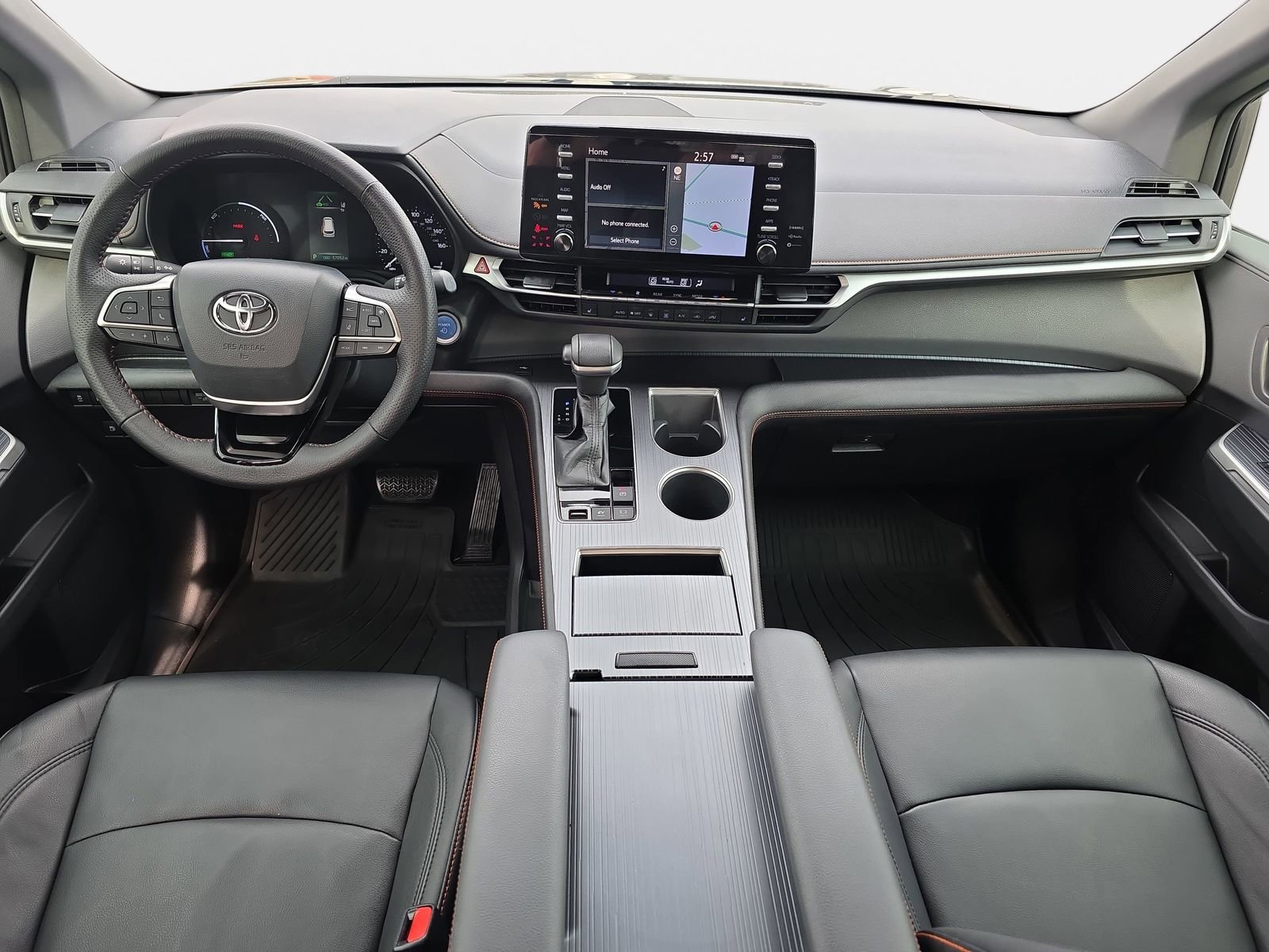 Used 2022 Toyota Sienna XSE image 9