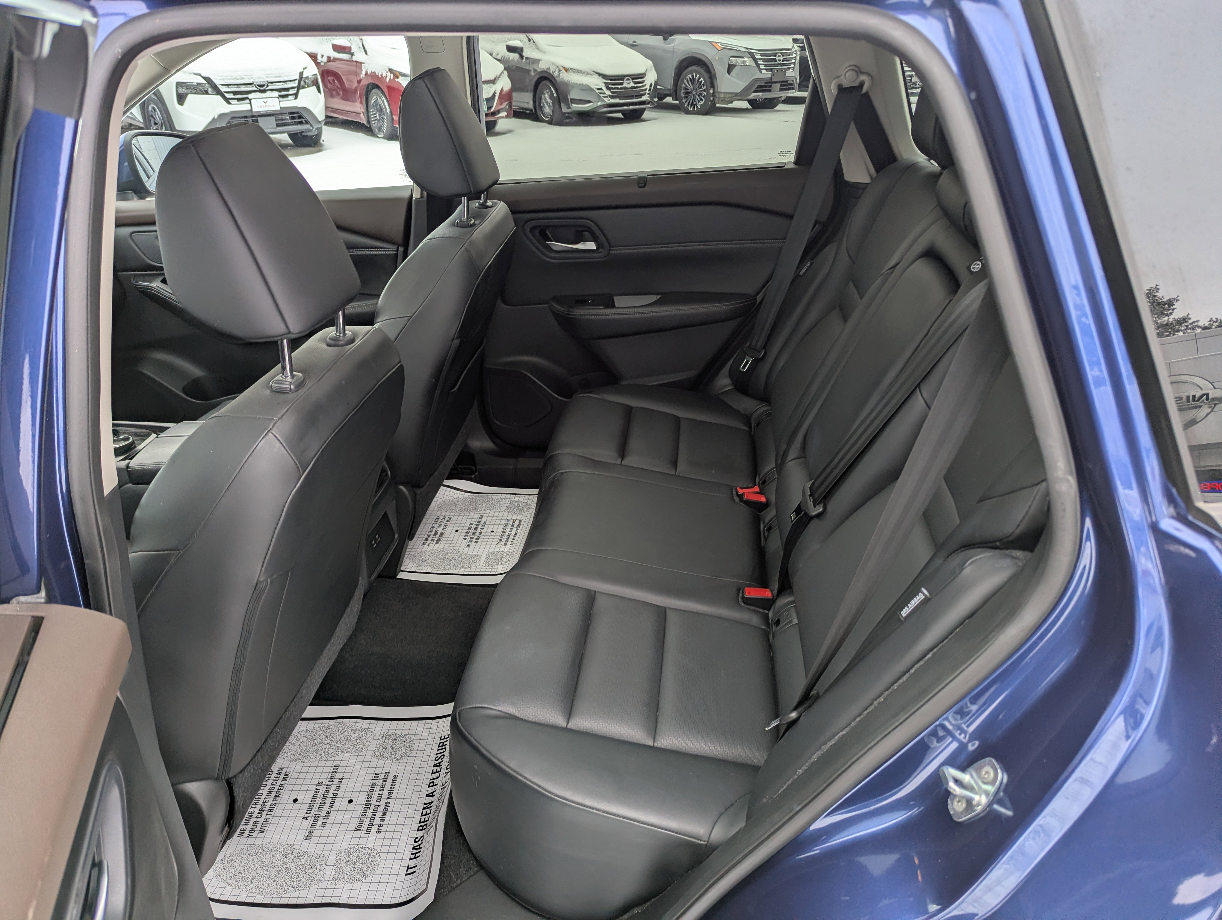Used 2023 Nissan Rogue SV w/ SV Premium Package image 14