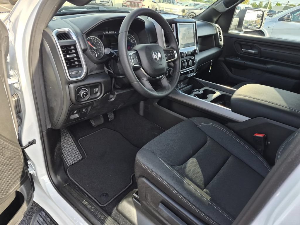 New 2026 RAM 1500 Express AWD/4WD image 14