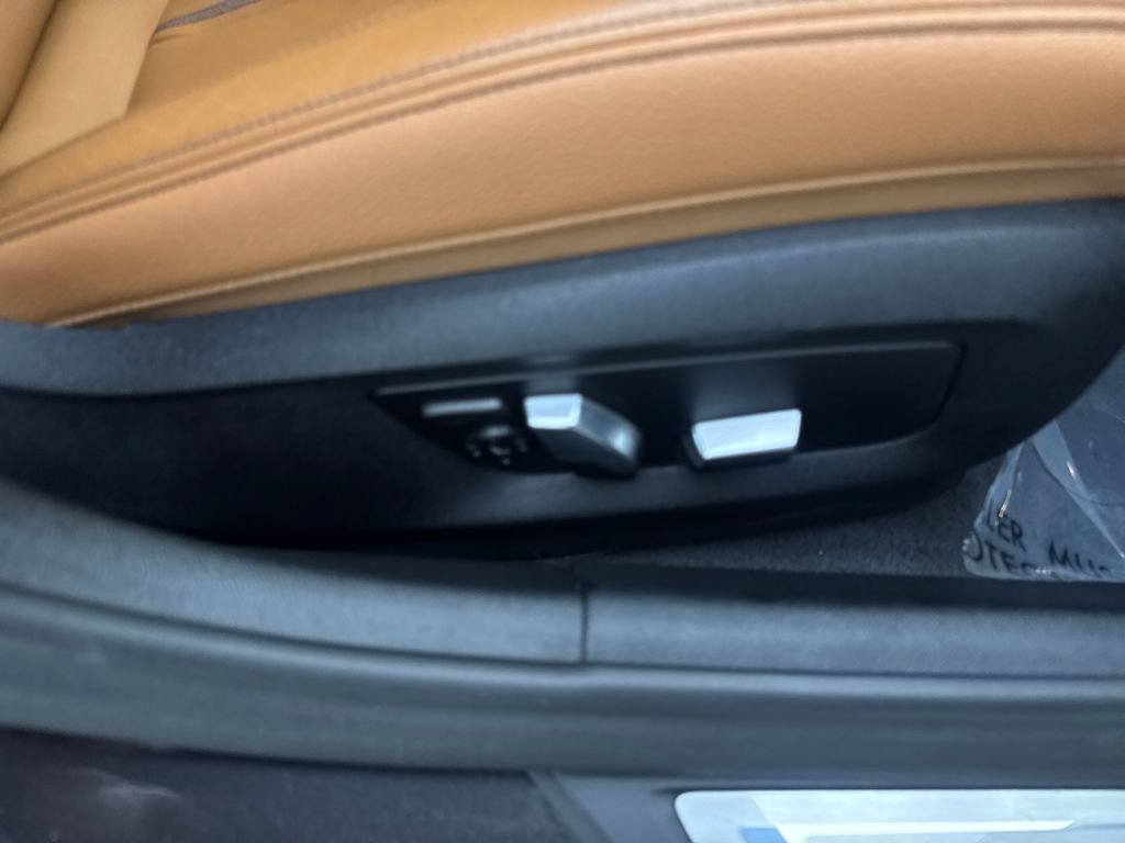 Used 2022 BMW 540i w/ Executive Package RWD image 47