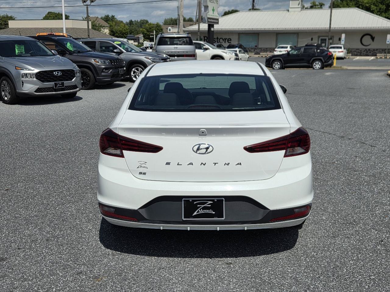 Used 2020 Hyundai Elantra SE w/ Cargo Package (C1) FWD image 6