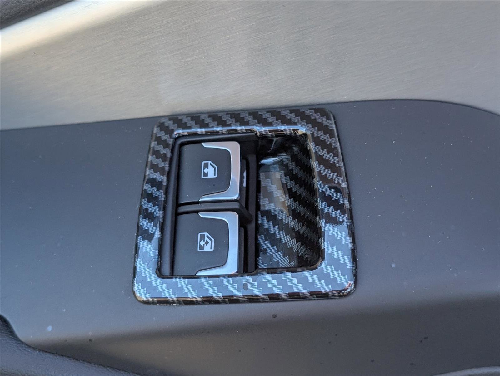 Used 2014 Chevrolet Corvette Stingray Convertible w/ 2LT Preferred Equipment Group image 15