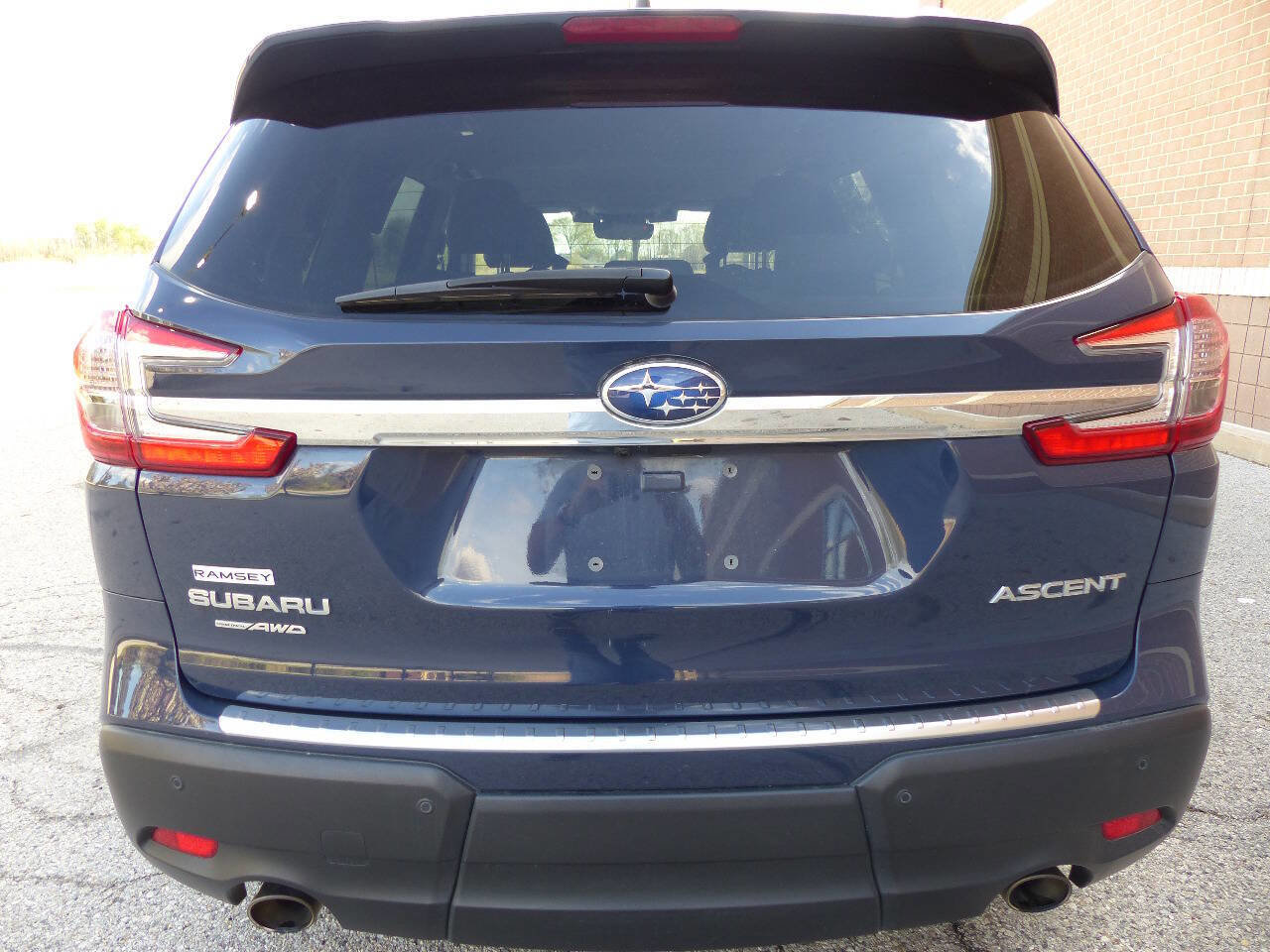 Used 2023 Subaru Ascent Premium w/ Convenience Package AWD/4WD image 8