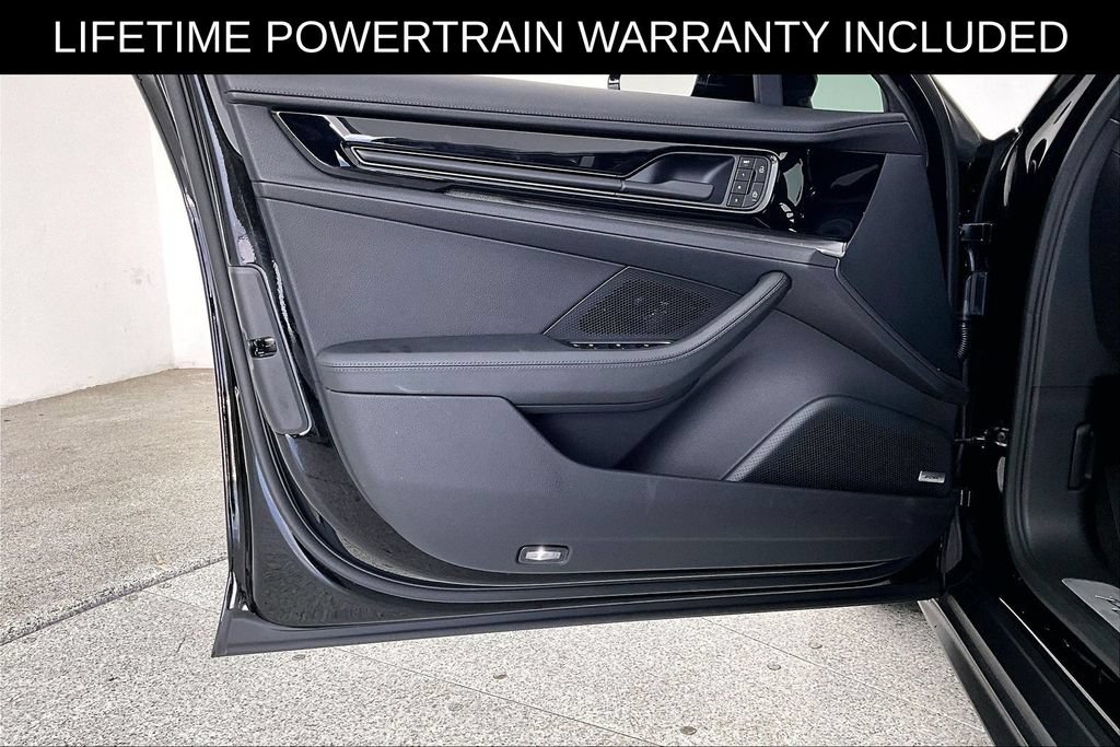 Used 2025 Porsche Panamera 4 w/ Premium Package AWD/4WD image 23