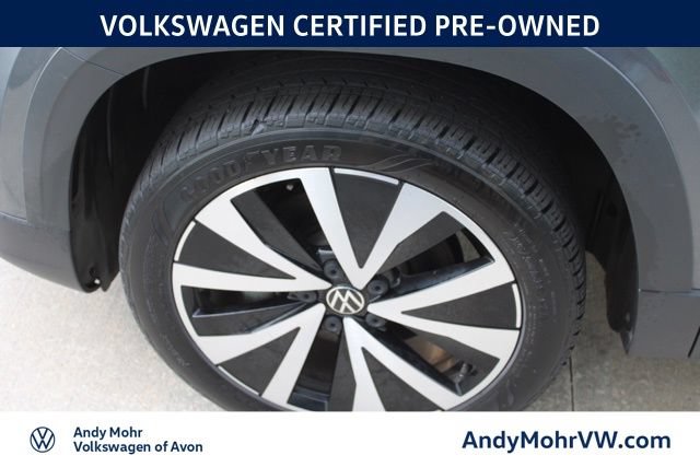 Used 2023 Volkswagen Taos SE FWD image 11