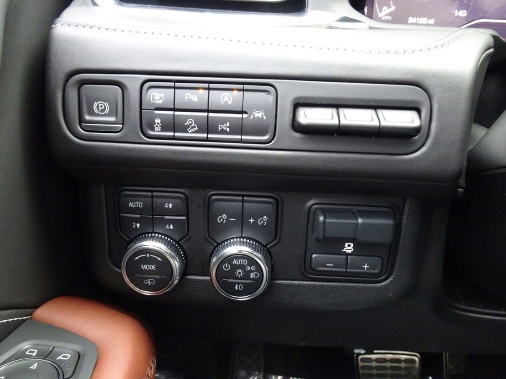 Used 2023 GMC Yukon Denali Ultimate w/ LPO, Floor Liner Package image 26