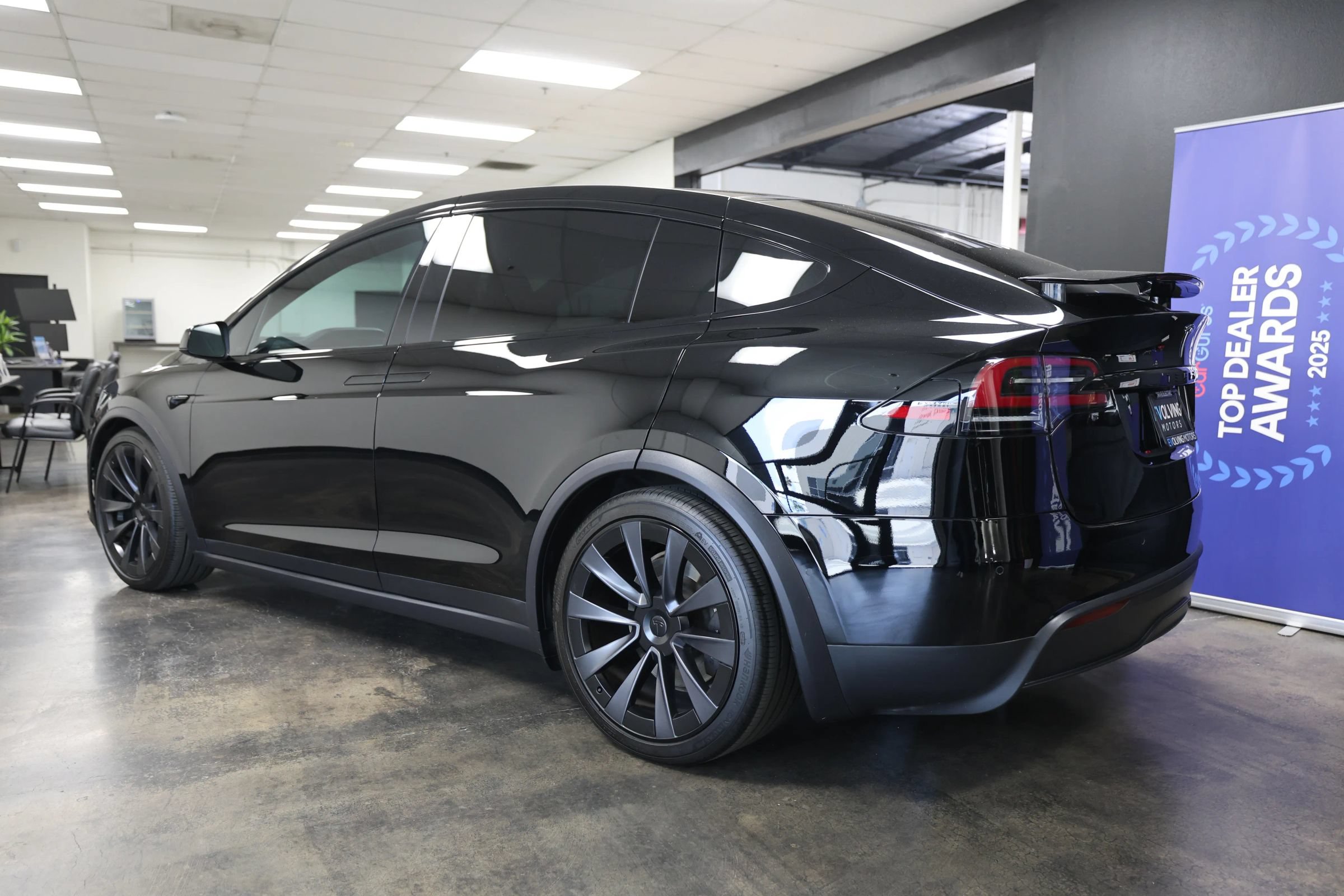 Used 2022 Tesla Model X AWD/4WD image 9