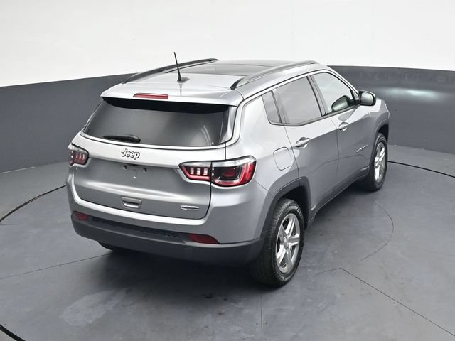 Used 2023 Jeep Compass Latitude w/ Sun and Sound Group AWD/4WD image 24