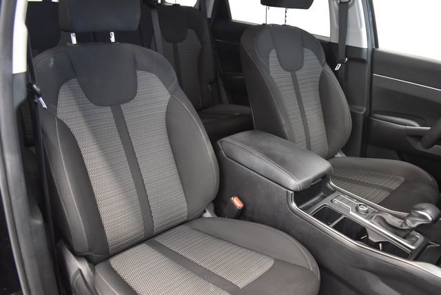 Used 2023 Kia Sorento LX AWD/4WD image 6