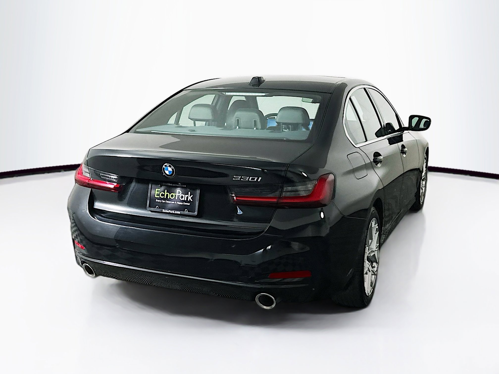 Used 2025 BMW 330i Sedan image 9