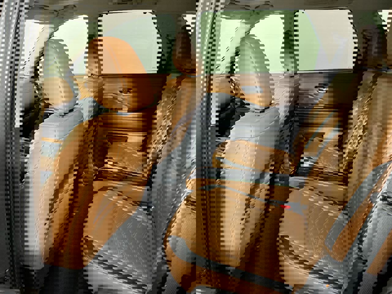 Used 2024 Nissan Pathfinder Platinum image 25