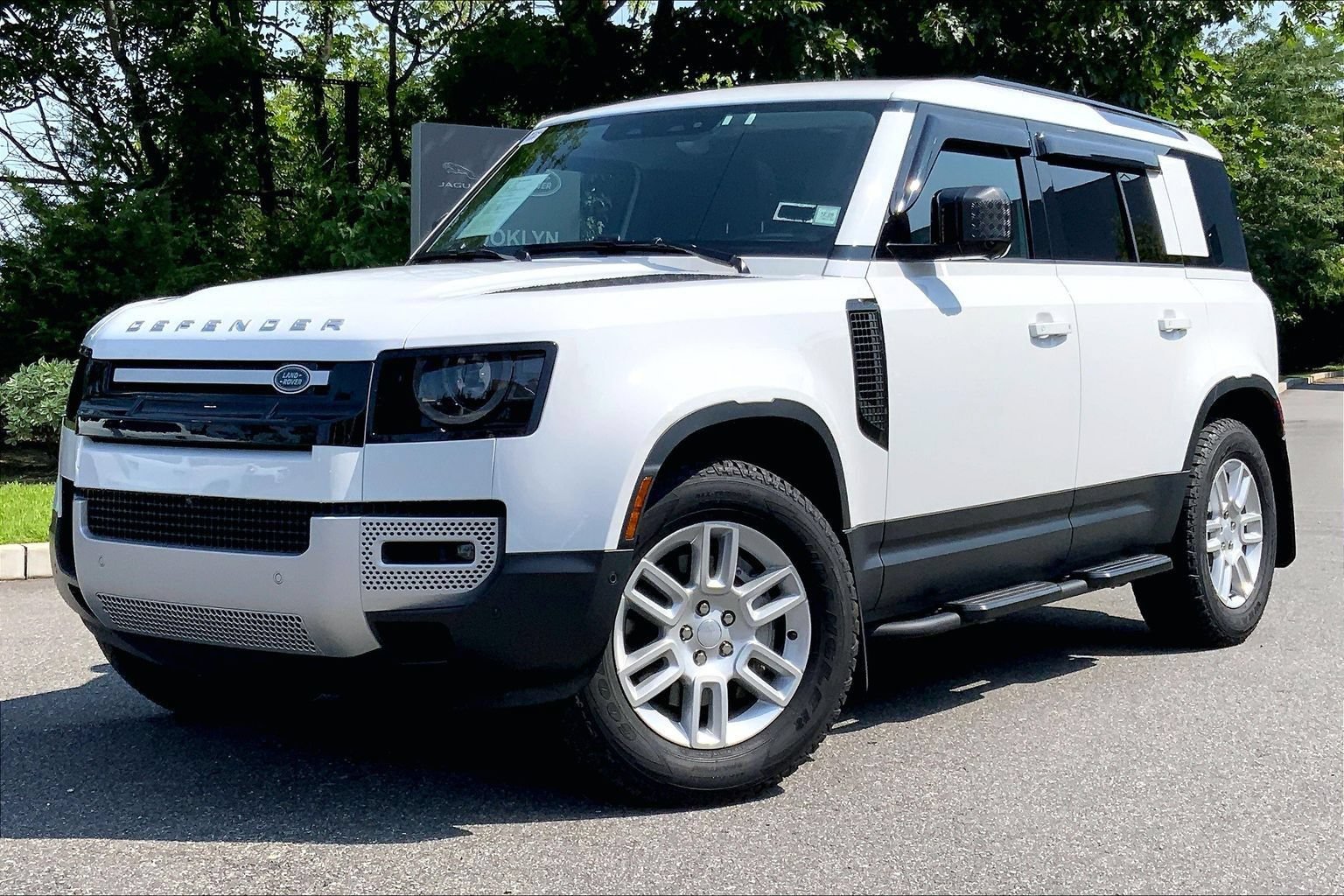 Used 2025 Land Rover Defender 110 S AWD/4WD image 1