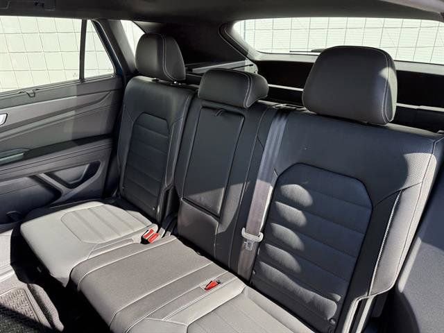 New 2025 Volkswagen Atlas Cross Sport SEL R-Line image 21