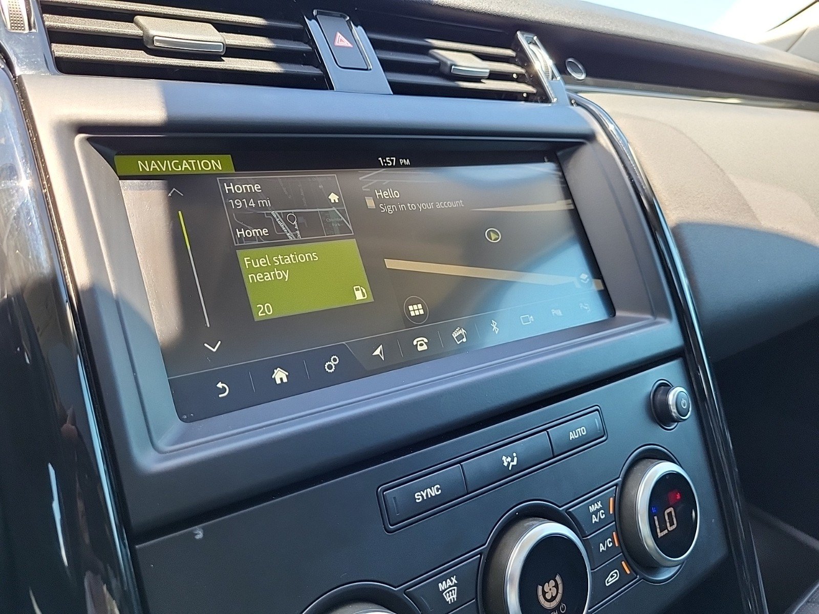 Used 2019 Land Rover Discovery SE AWD/4WD image 22
