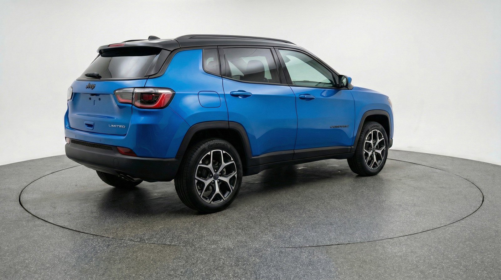 Used 2025 Jeep Compass Limited AWD/4WD image 9