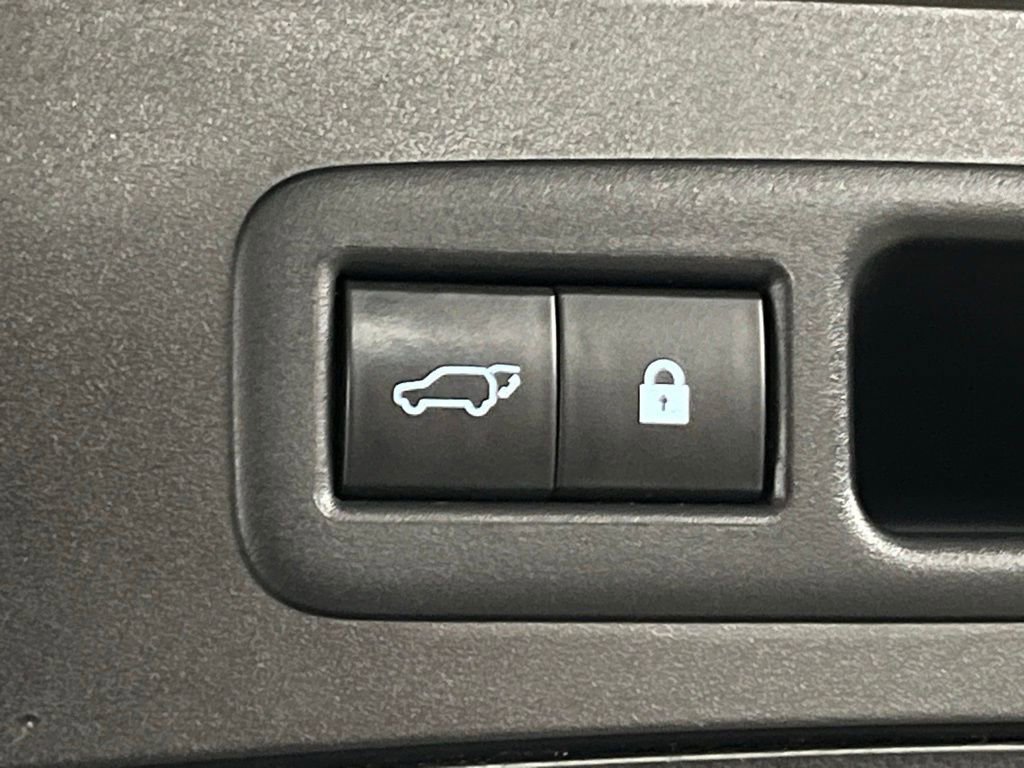 Used 2019 Lexus UX 250h w/ Premium Package image 36