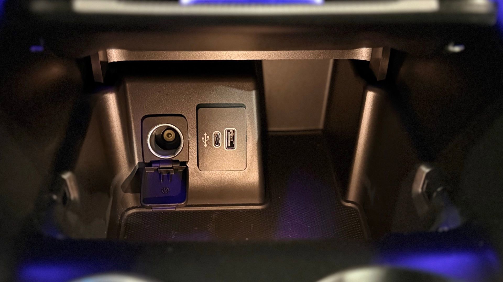 Used 2025 Ford Explorer ST w/ Sun And Sound Package image 90