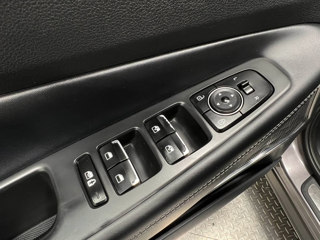 Used 2021 Hyundai Santa Fe SEL Premium AWD/4WD image 17