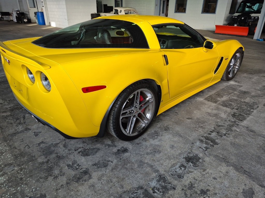 Used 2009 Chevrolet Corvette Z06 w/ Preferred Equipment Group image 7