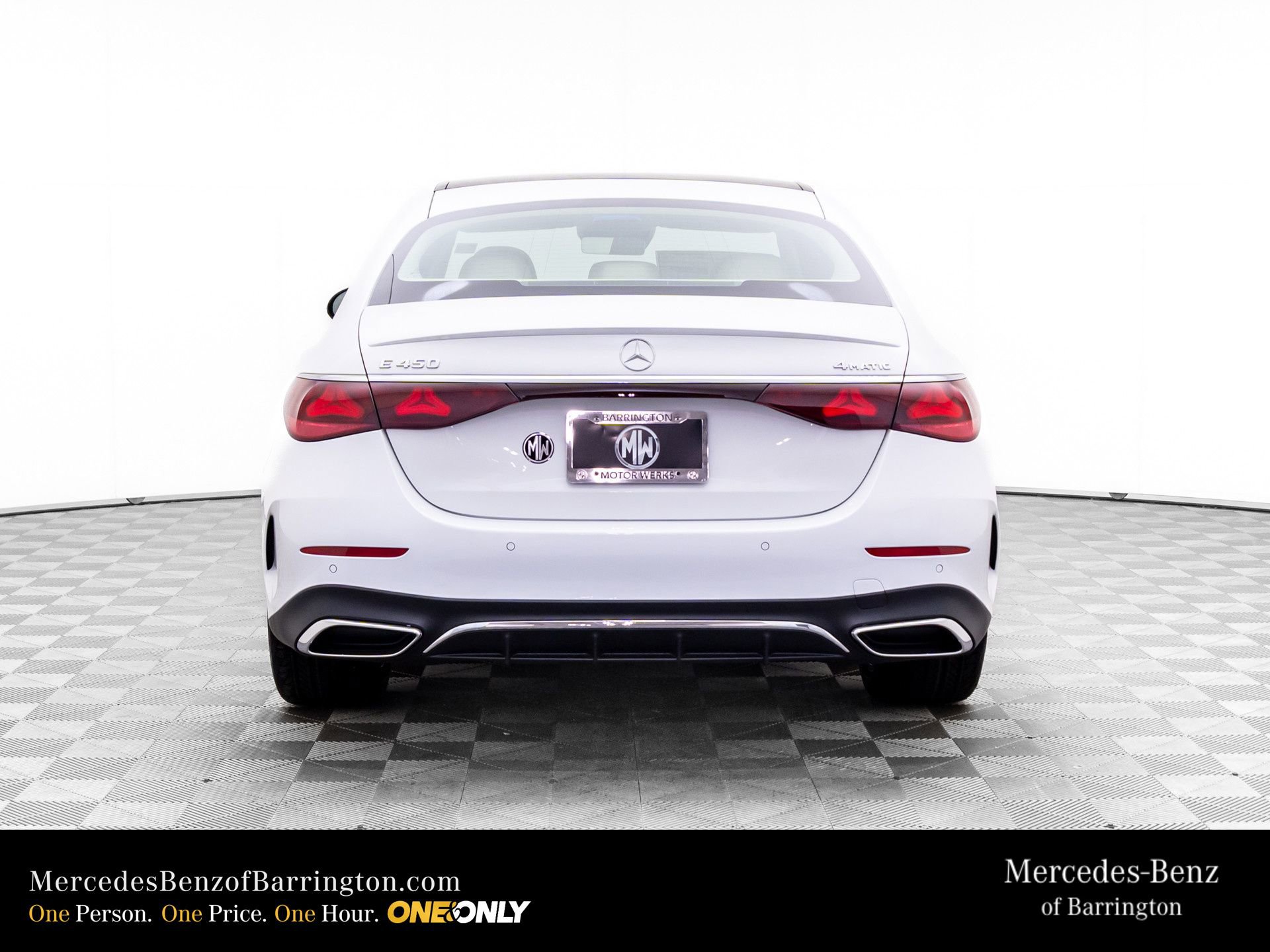 New 2026 Mercedes-Benz E 450 4MATIC Sedan image 4