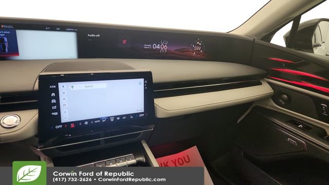 Used 2024 Lincoln Nautilus Reserve w/ Equipment Group 202A image 18