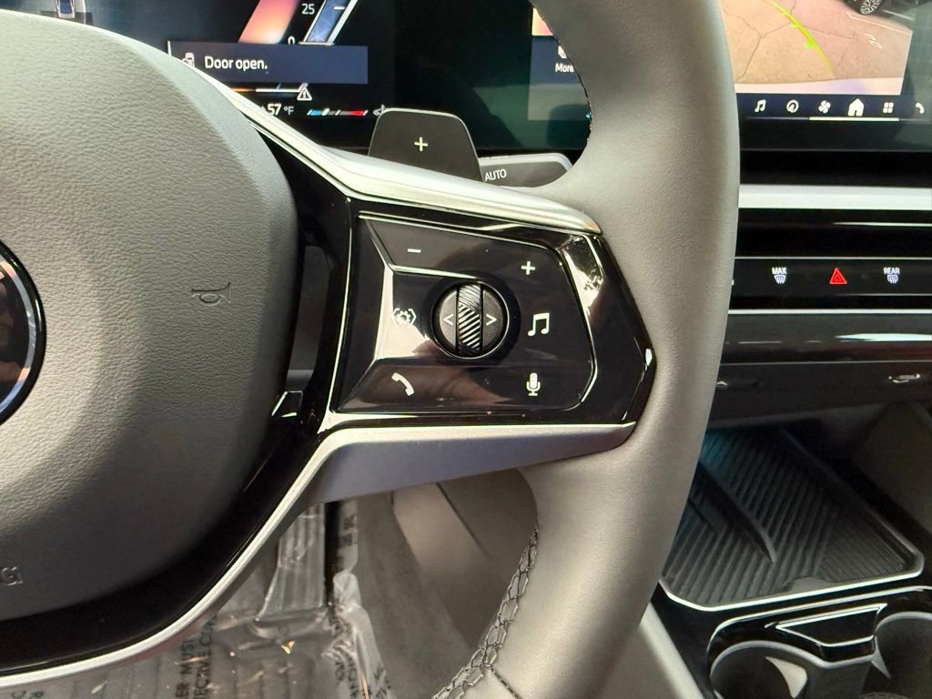 Used 2025 BMW 530i image 24