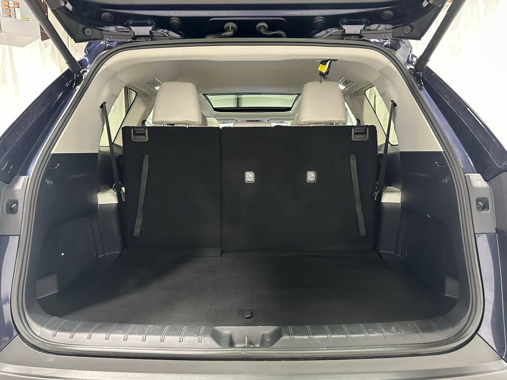 Used 2025 Toyota Grand Highlander AWD image 50
