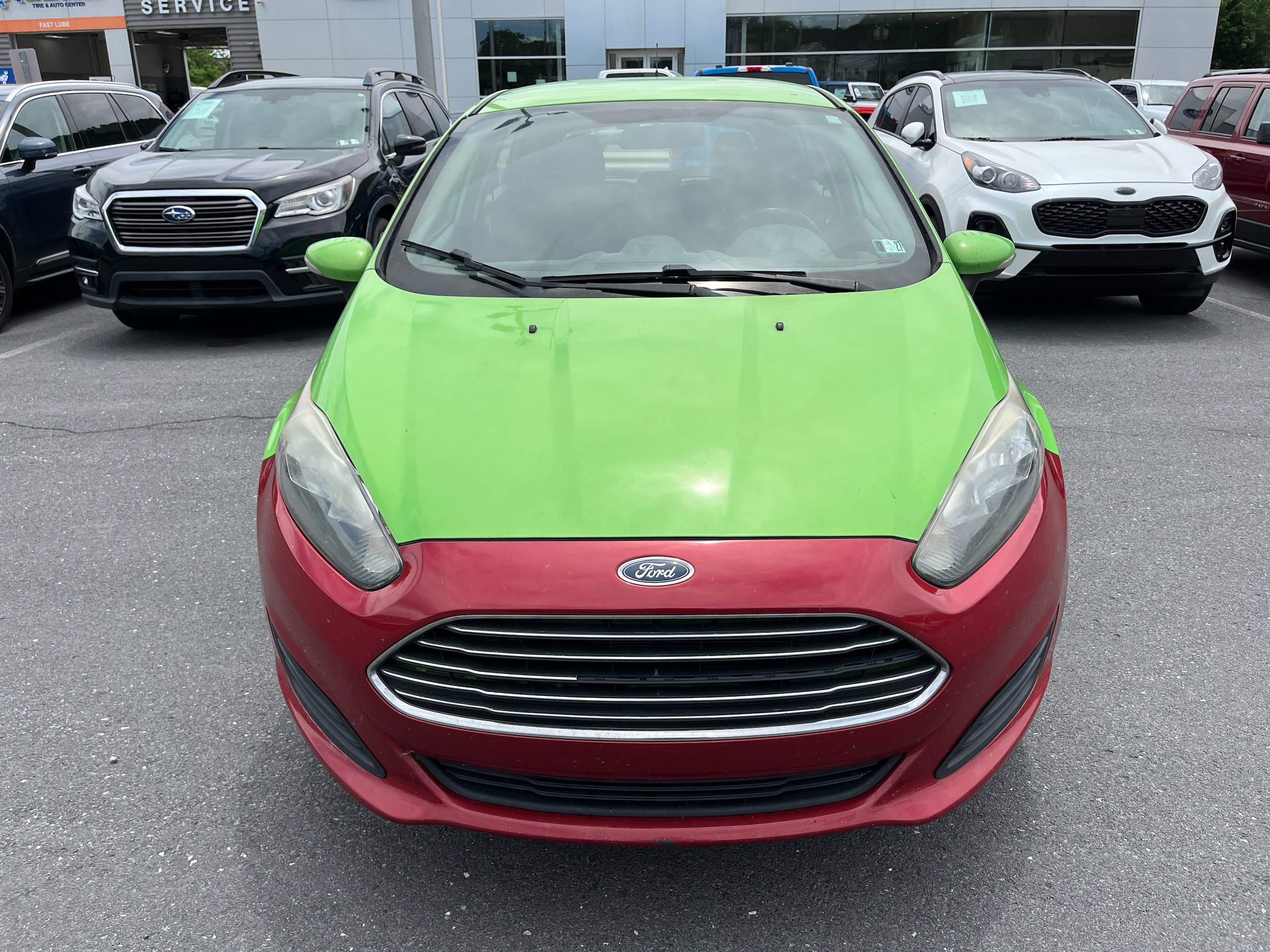 Used 2015 Ford Fiesta SE w/ Comfort Package FWD image 4