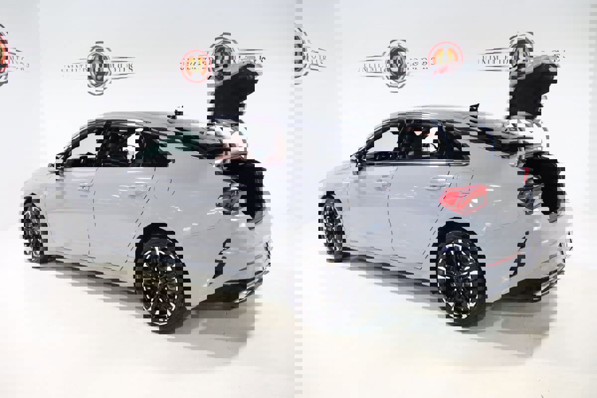 Used 2023 Kia K5 GT-Line image 29