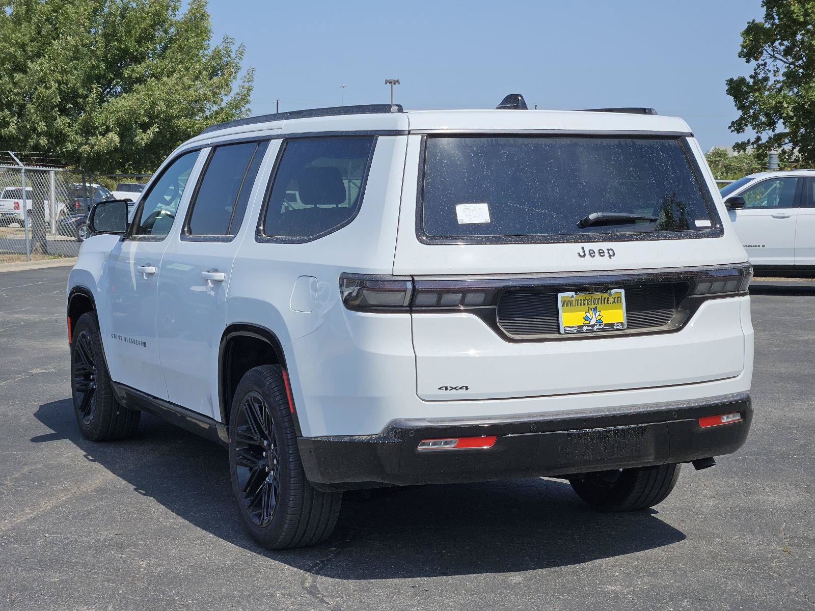 New 2026 Jeep Grand Wagoneer Limited AWD/4WD image 4