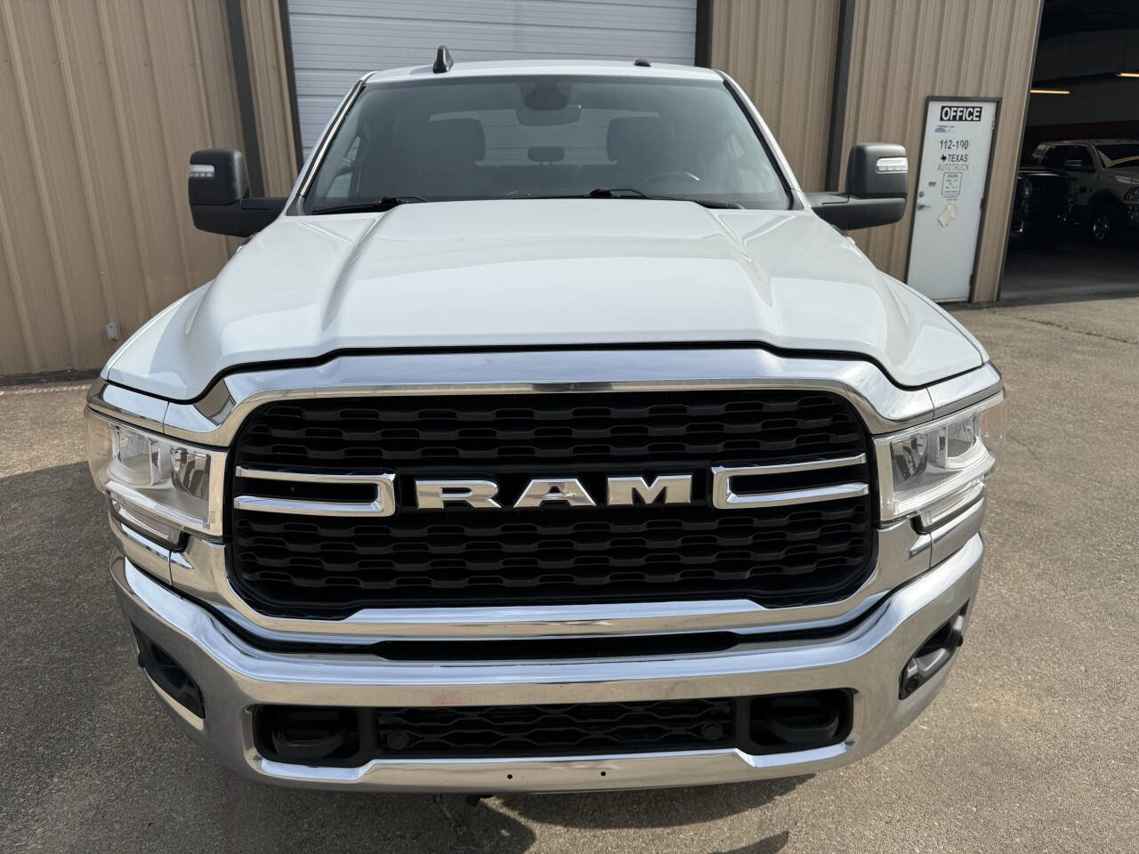 Used 2024 RAM 2500 Big Horn image 4