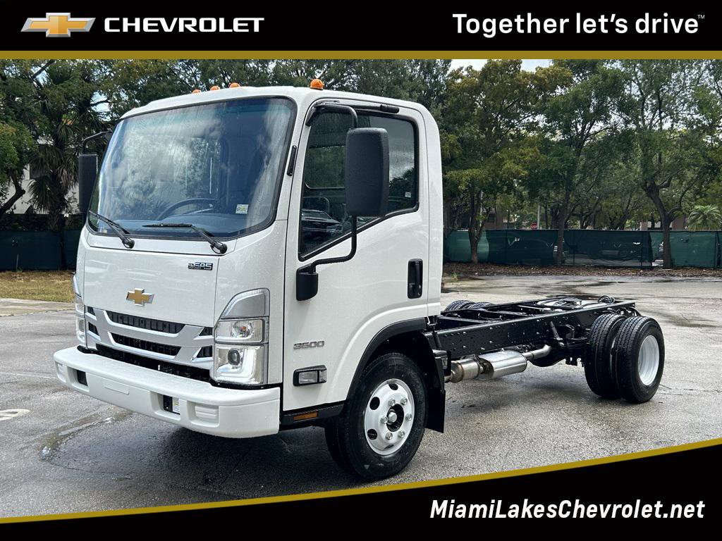 New 2024 Chevrolet Low Cab Forward image 1