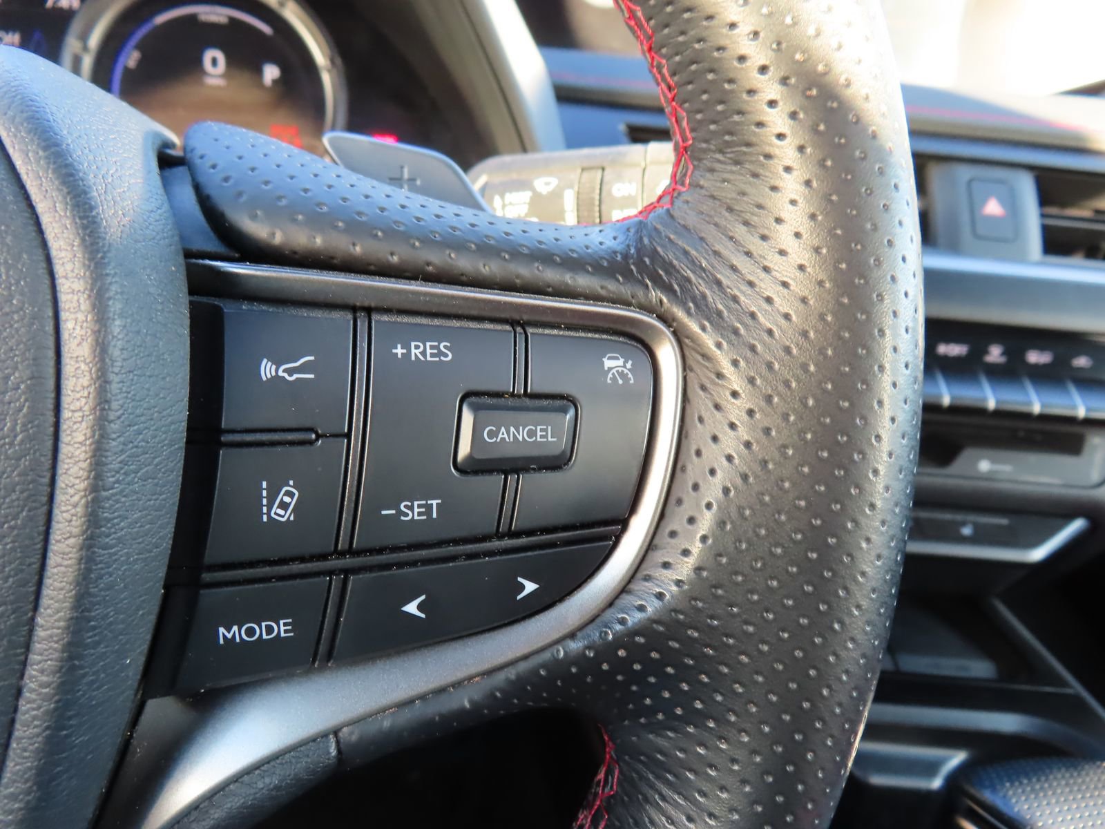 Used 2021 Lexus UX 250h F Sport w/ F Sport Premium Package AWD/4WD image 20