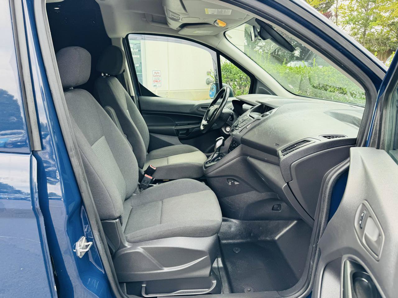 Used 2018 Ford Transit Connect XL FWD image 18