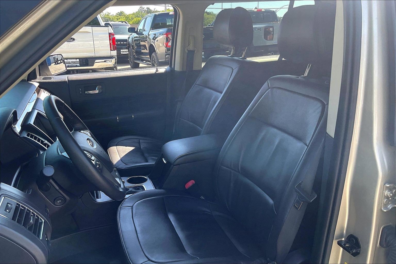 Used 2017 Ford Flex SEL w/ Equipment Group 202A AWD/4WD image 25