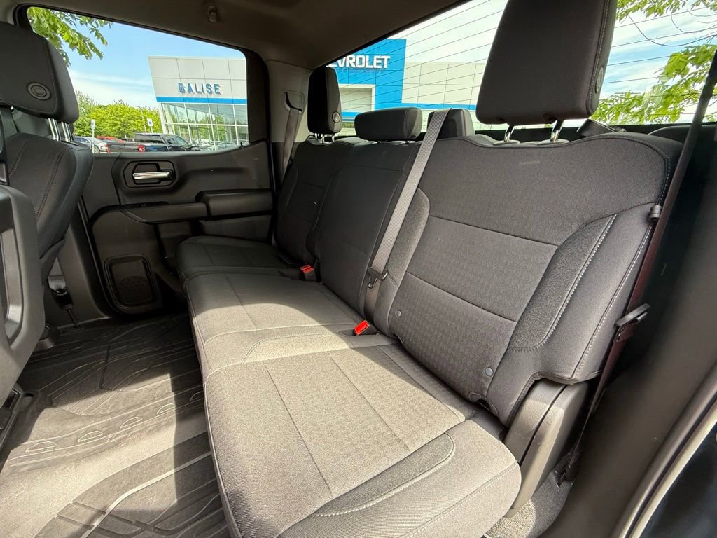 Used 2026 Chevrolet Silverado 1500 Custom w/ LPO, Dark Essentials Package AWD/4WD image 26