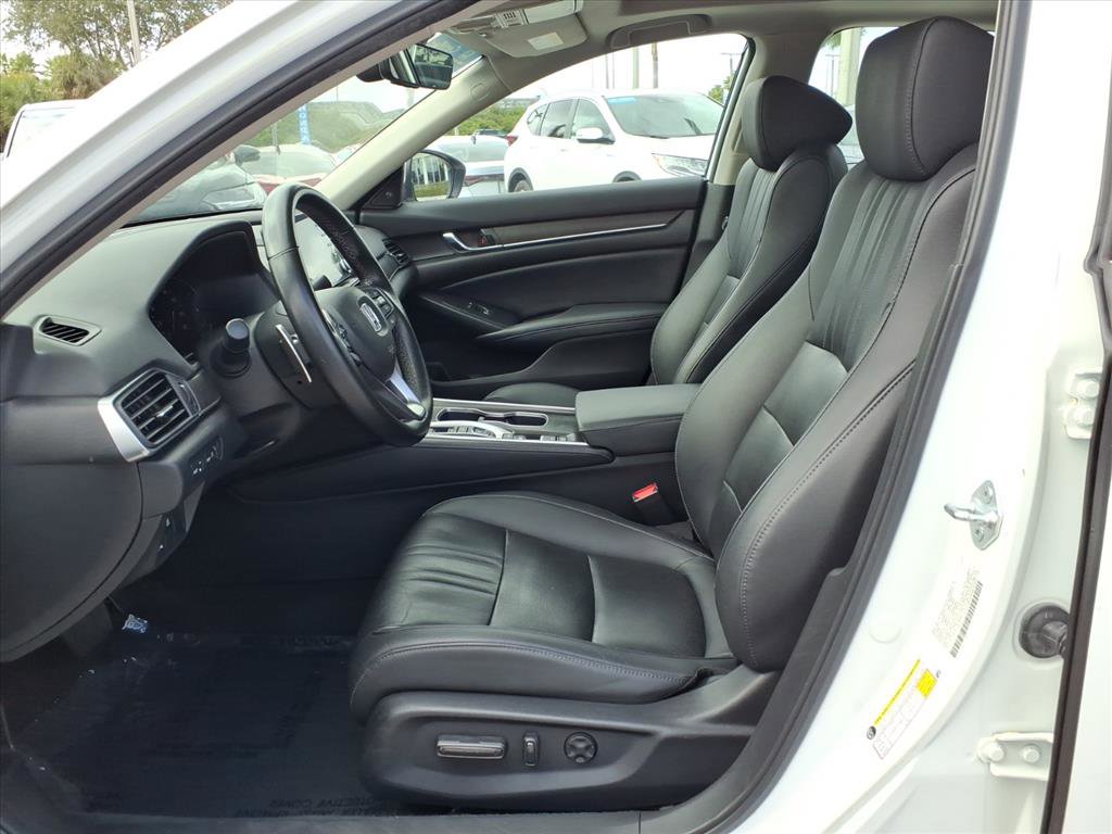 Certified 2022 Honda Accord Touring image 17