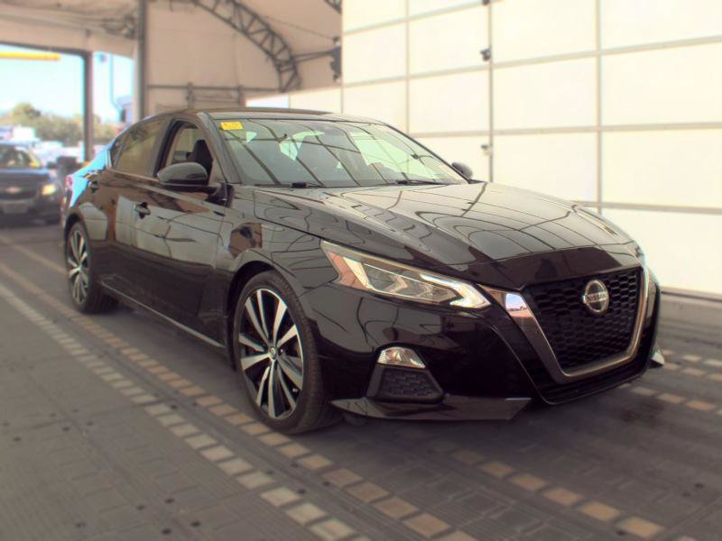 Used 2020 Nissan Altima 2.5 SR FWD image 2