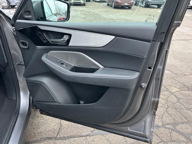 Used 2023 Acura MDX SH-AWD w/ Technology Package image 29