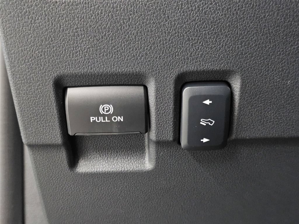 New 2026 Ford F350 Platinum w/ FX4 Off-Road Package AWD/4WD image 42