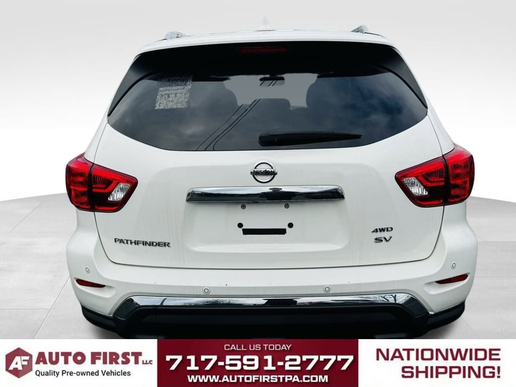 Used 2019 Nissan Pathfinder SV image 4