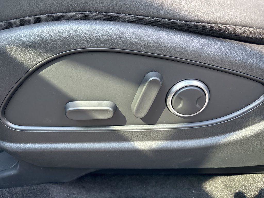 New 2026 Hyundai Palisade FWD Hybrid image 13